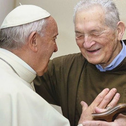 Papež Frančišek s p. Drijem (photo: Vatican News)