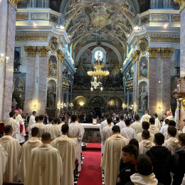 Mladi so napolnili ljubljansko stolnico (photo: FB nadškofa Stanislava Zoreta)