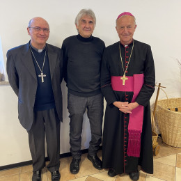 Nadškof Redaelli, župnik Markežič, škof Jamnik (photo: osebni arhiv škofa Antona Jamnika)