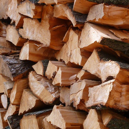 Razklana drva (photo: Pixabay / Günter)