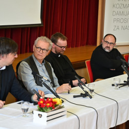 Udeleženci okrogle mize (photo: Združenje slovenskih katoliških zdravnikov)