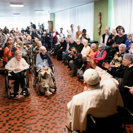 Srečanje s starejšimi (photo: Vatican Media)