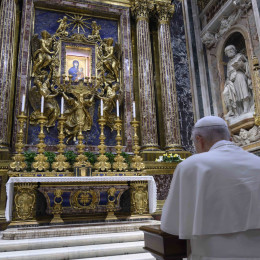 Pred podobo Salus Populi Romani (photo: Vatican Media)