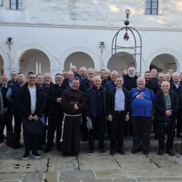 Duhovniki novomeške škofije (photo: Vir: spletna stran Škofije Novo mesto)