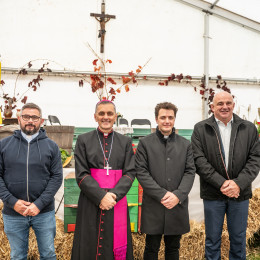 Dejan Horvat, škof Andrej Saje, Matija Golob, Martin Mavsar (photo: Rok Mihevc)