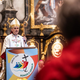 Škof Andrej Saje (photo: Rok Mihevc)