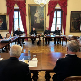 Škofje med sejo (photo: Tiskovni urad SŠK)