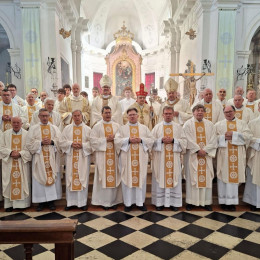 Duhovniki v koprski stolnici (photo: Vir: Škofija Koper)