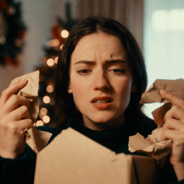 Nobeno darilo ni zastonj (photo: Grok)