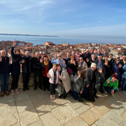 Veselje na svežem morskem zraku in sončnih žarkih. (photo: ARO)
