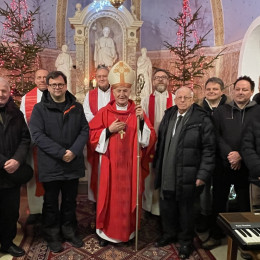 Po maši na sv. Jakobu (photo: škof Anton Jamnik)