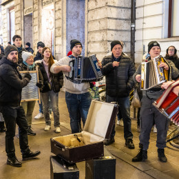 Shod harmonikašev na Prešernovem trgu (photo: Rok Mihevc)