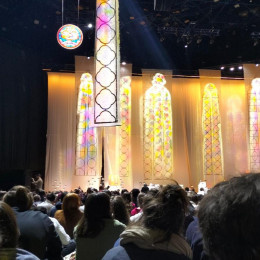 Zadnji večer so mladi molili za mir (photo: Luka Štrukelj)