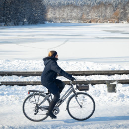 Zaradi nizkih temperatur zamrznjen Koseški bajer. (photo: STA / Bor Slana)