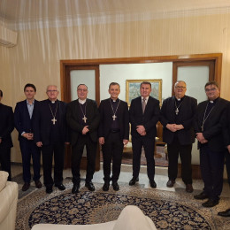 Slovenski škofje z veleposlanikom Francem Butom (photo: Veleposlaništvo RS pri Svetem sedežu)