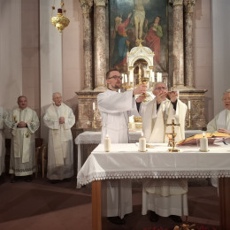 Mašo je daroval nadškof Stanislav Zore (photo: Marjana Debevec)