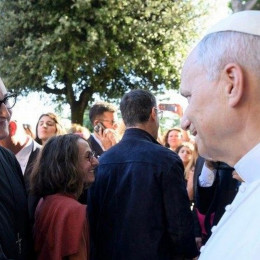 Sestra Nina Krapić s papežem Leonom XIV. (photo: Vatican news)