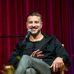 Ustvarjalec podkasta Aidea, podjetnik in pisatelj Klemen Selakovič (photo: Rok Mihevc)