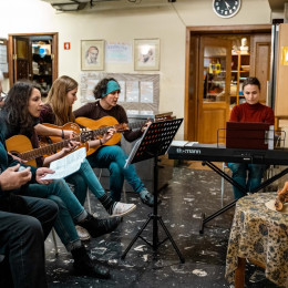 Molitev križevega pota v centru za brezdomce (photo: Miha Kopač)