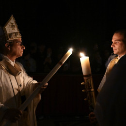 Papež Leon XIV. pri velikonočni vigiliji (photo: Vatican Media)