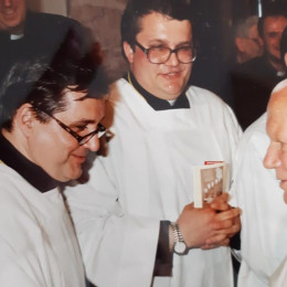 Papež Janez Pavel II. in škof Peter Štumpf (photo: Osebni arhiv škofa Petra Štumpfa)