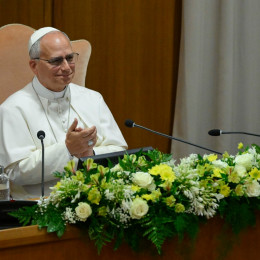 Papež Leon XIV. na predstavitvi svoje prve okrožnice (photo: Vatican News)