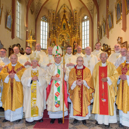 Letošnji duhovniki jubilanti v novomeški škofiji (photo: Asja Hudak)