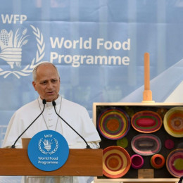 Papež na sedežu Svetovnega programa za hrano (photo: Vatican Media)