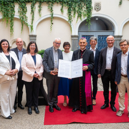 Sodelavci tednika Nedelja s škofoma  (photo: Rok Mihevc)