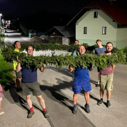 Spleten venec za mlaj (photo: Vir: Župnija Moravče)