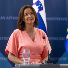 Tanja Fajon (photo: STA/Tine Eržen )