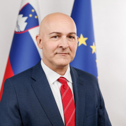 Dr. Borut Rončević, Minister za izobraževanje, znanost in mladino, napovedal celovito reformo slovenskega sistema vzgoje in izobraževanja  (photo: Gov.si)