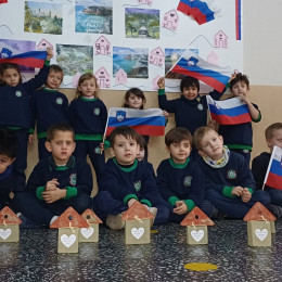 V šoli AMS v Mendozi v Argentini ob dnevu državnosti (photo: Facebook/ColegioEslovenoAMS)