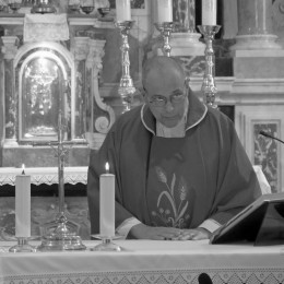 Duhovnik Alojz Furlan (photo: Vir: FB Župnija Vipava)