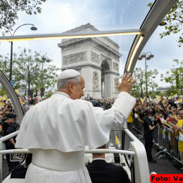 Sveta maša papeža Leona XVI. Parizu (photo: Simone Risoluti/Vatican Media)