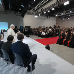 Papež na srečanju s predstavniki verstev (photo: Vatican news)