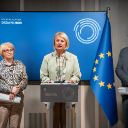 Skupna novinarska konferenca koalicije (photo: STA/Jakob Pirnat)