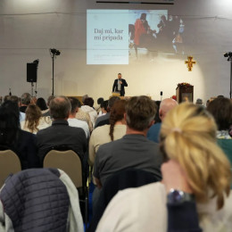 Preko 300 zakoncev na letni konferenci DiŽ (photo: Tim Nuč / DiŽ)