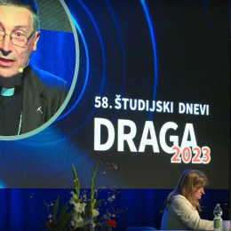 Draga 2023 - Pogovor z novim tržaškim škofom msgr. Enricom Trevisijem (photo: Zajem zaslona Youtube Draga Streaming)