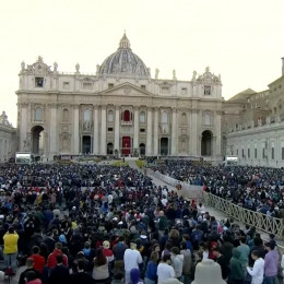 Sto tisoč najstnikov na srečanju s papežem (photo: Posnetek zaslona)
