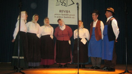Pevci Folklornega društva Rožmarin iz Dolene (photo: Vesna Sever)