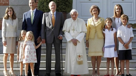 SDM, papež s kraljevo družino (photo: madrid11.com)