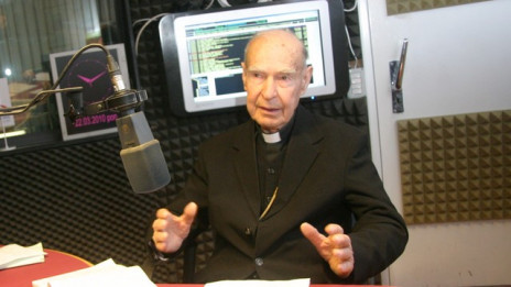 Škof Jožef Smej v studiu Radia Ognjišče (photo: ARO)