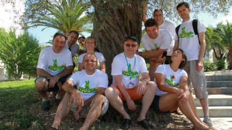 12. radijske počitnice - Radijska ekipa pod palmo (photo: ARO)