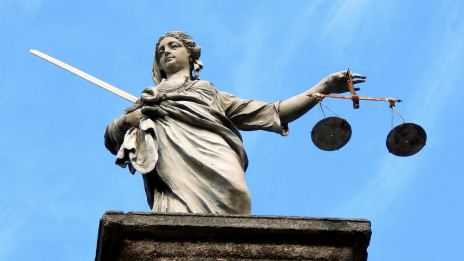 Sodišče, pravica (photo: pixabay.com)