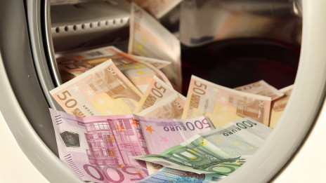 Pranje denarja (photo: Pixabay)