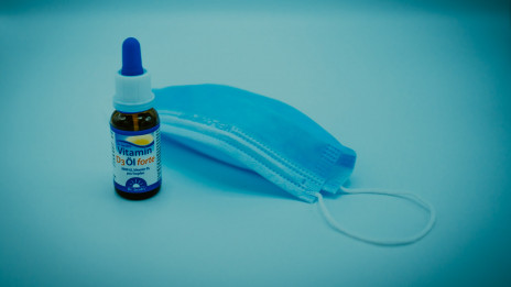 Študije so pokazale izredno dobrobit vitamina D3 pri okužbah dihal (photo: Dimitri Karastelev / Unsplash)