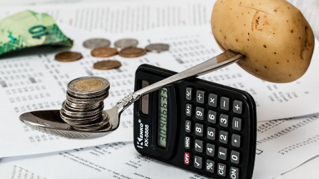Finančna pismenost je vpeta v vsa področja življenja. (photo: PixaBay)