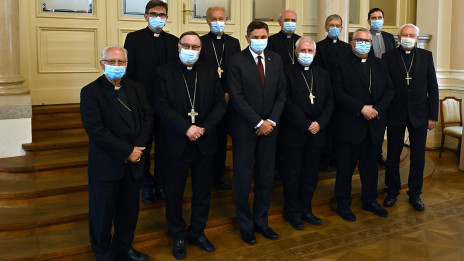 Slovenski škofje in predsednik države Borut Pahor (photo: Tamino Petelinšek/STA)