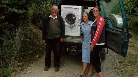Misijonarka s. Vida Gerkman v Albaniji (photo: Slovenska karitas)